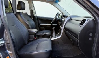 Suzuki Grand Vitara | 4×4 (stały) | Manualna | 129 KM | Szary full