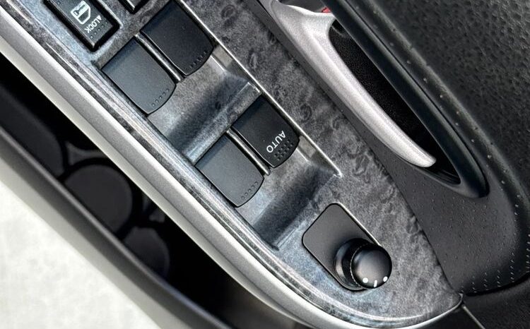 Suzuki Grand Vitara | 4×4 (stały) | Manualna | 129 KM | Szary full