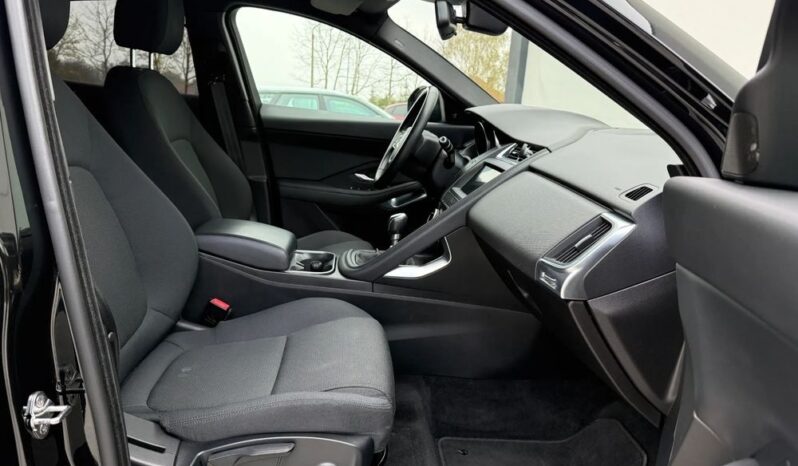 Jaguar E-Pace | FWD (przód) | Manualna | 150 KM | Czarny full