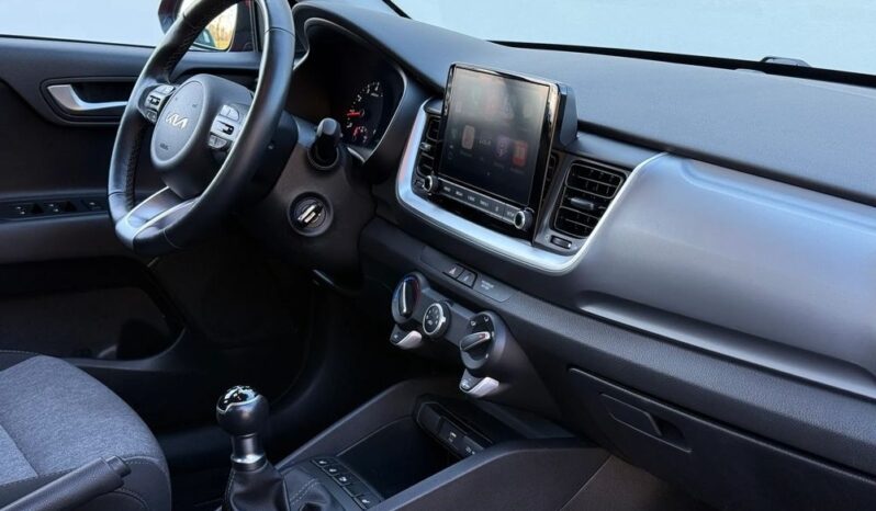 Kia Stonic | FWD (przód) | Manualna | 84 KM | Bordowy full