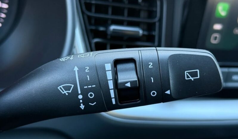 Kia Stonic | FWD (przód) | Manualna | 84 KM | Bordowy full