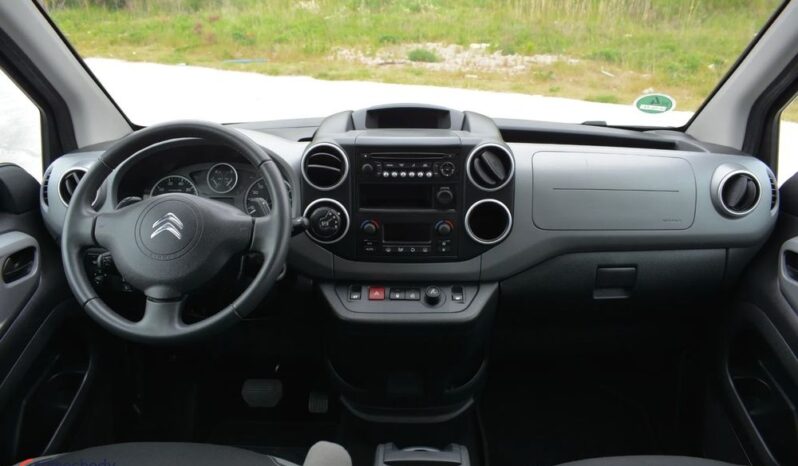 Citroën Berlingo | FWD (przód) | Automatyczna | 99 KM | Niebieski full