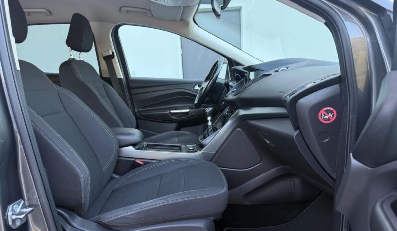Ford Kuga | FWD (przód) | Manualna | 150 KM | Szary full