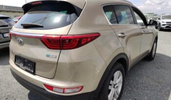 Kia Sportage | FWD (przód) | Manualna | 132 KM | Beżowy full