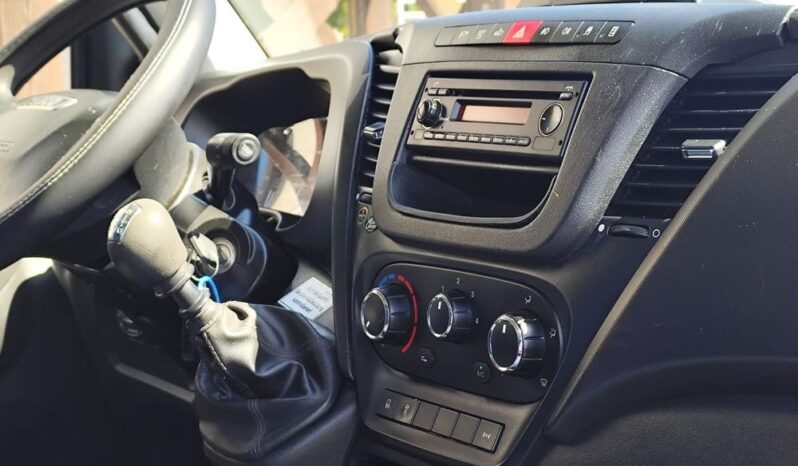 Iveco Daily | RWD (tył) | Manualna | 180 KM | Biały full