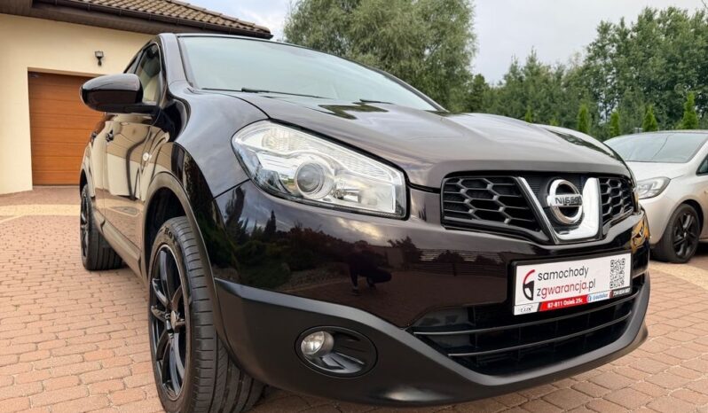 Nissan Qashqai | FWD (przód) | Manualna | 141 KM | Bordowy full