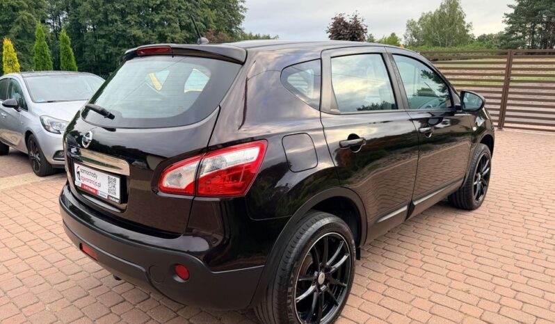 Nissan Qashqai | FWD (przód) | Manualna | 141 KM | Bordowy full