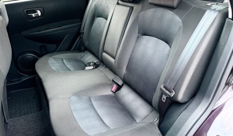 Nissan Qashqai | FWD (przód) | Manualna | 141 KM | Bordowy full