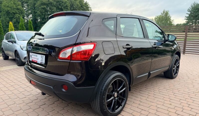 Nissan Qashqai | FWD (przód) | Manualna | 141 KM | Bordowy full