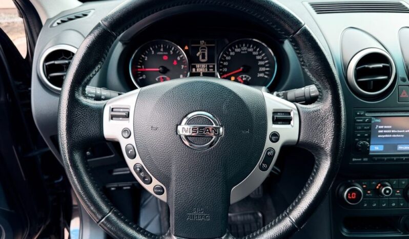Nissan Qashqai | FWD (przód) | Manualna | 141 KM | Bordowy full