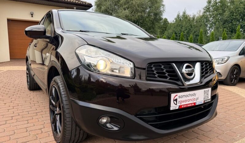 Nissan Qashqai | FWD (przód) | Manualna | 141 KM | Bordowy full