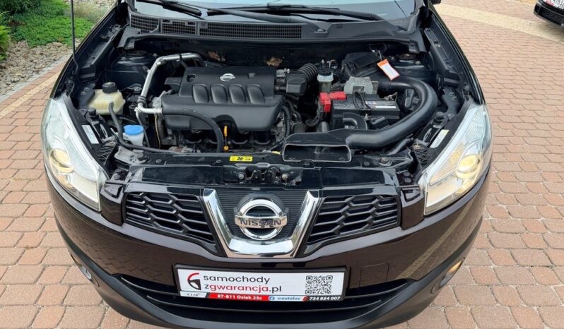 Nissan Qashqai | FWD (przód) | Manualna | 141 KM | Bordowy full