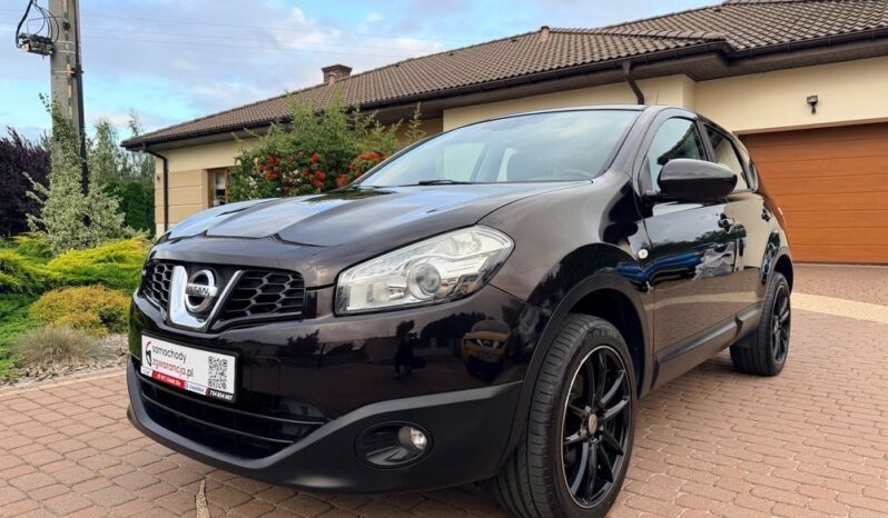 Nissan Qashqai | FWD (przód) | Manualna | 141 KM | Bordowy full