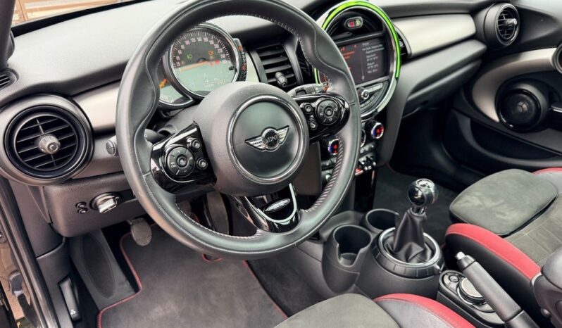 MINI Cooper | FWD (przód) | Manualna | 170 KM | Czarny full