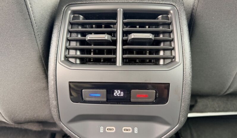 Seat Leon Sportstourer | FWD (przód) | Automatyczna | 150 KM | Czarny full