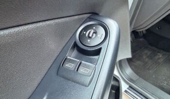 Ford Fiesta | FWD (przód) | Manualna | 82 KM | Srebrny full