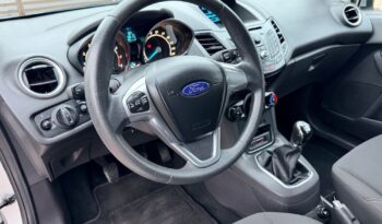 Ford Fiesta | FWD (przód) | Manualna | 82 KM | Srebrny full