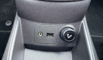 Ford Fiesta | FWD (przód) | Manualna | 82 KM | Srebrny full