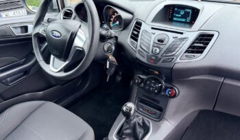 Ford Fiesta | FWD (przód) | Manualna | 82 KM | Srebrny full