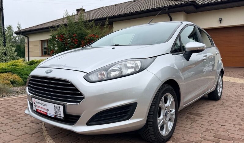 Ford Fiesta | FWD (przód) | Manualna | 82 KM | Srebrny full