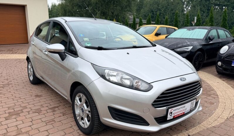Ford Fiesta | FWD (przód) | Manualna | 82 KM | Srebrny full