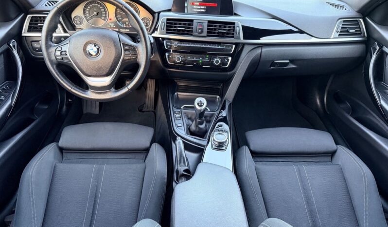 BMW Seria 3 | RWD (tył) | Manualna | 150 KM | Srebrny full