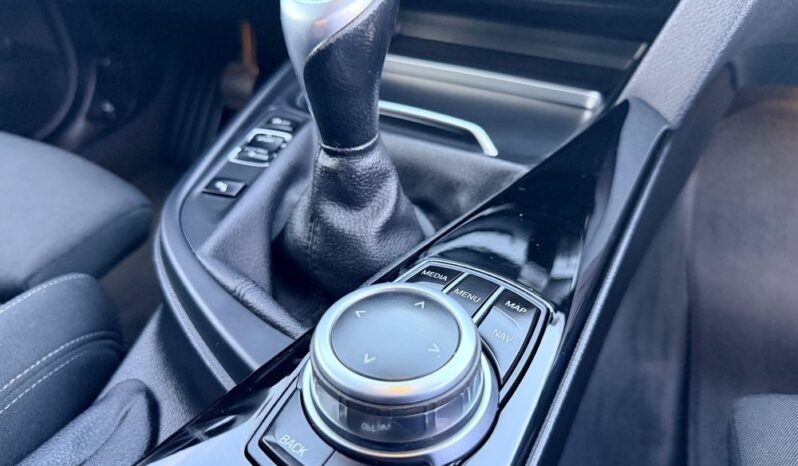 BMW Seria 3 | RWD (tył) | Manualna | 150 KM | Srebrny full