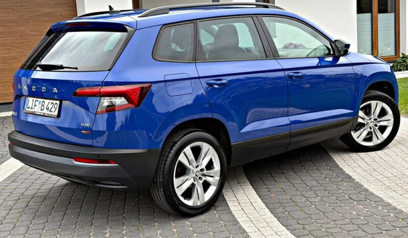 Skoda Karoq | 4×4 (doł. ręcznie) | Automatyczna | 150 KM | Niebieski full