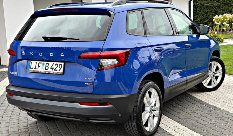 Skoda Karoq | 4×4 (doł. ręcznie) | Automatyczna | 150 KM | Niebieski full
