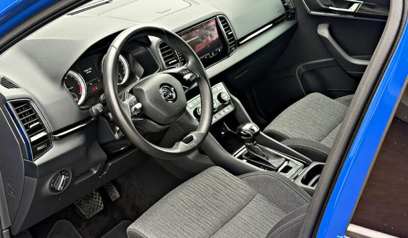 Skoda Karoq | 4×4 (doł. ręcznie) | Automatyczna | 150 KM | Niebieski full