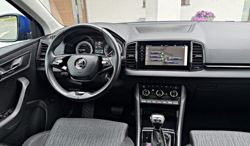 Skoda Karoq | 4×4 (doł. ręcznie) | Automatyczna | 150 KM | Niebieski full