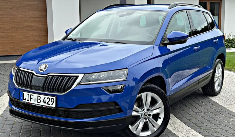 Skoda Karoq | 4×4 (doł. ręcznie) | Automatyczna | 150 KM | Niebieski full