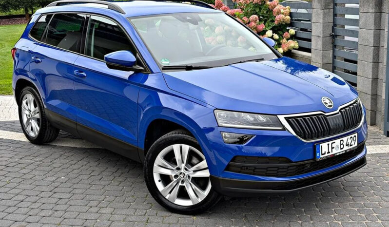 Skoda Karoq | 4×4 (doł. ręcznie) | Automatyczna | 150 KM | Niebieski full
