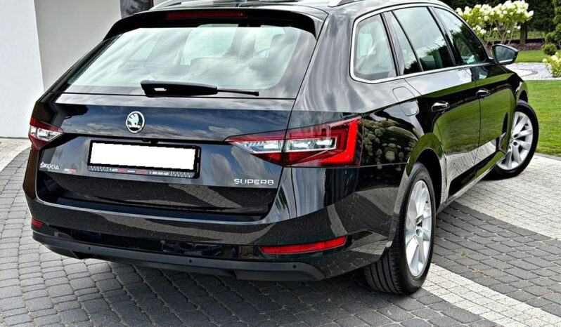 Skoda Superb | FWD (przód) | Manualna | 150 KM | Czarny full