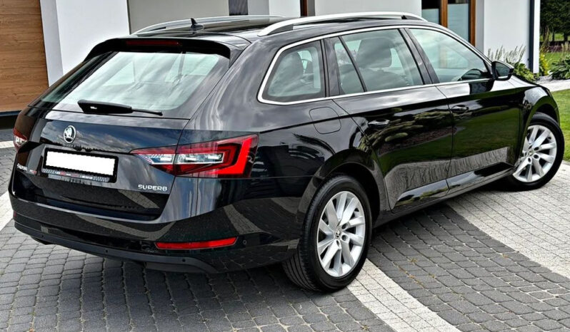 Skoda Superb | FWD (przód) | Manualna | 150 KM | Czarny full