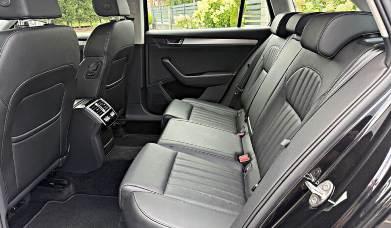 Skoda Superb | FWD (przód) | Manualna | 150 KM | Czarny full