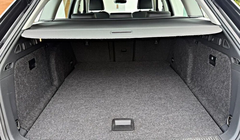 Skoda Superb | FWD (przód) | Manualna | 150 KM | Czarny full