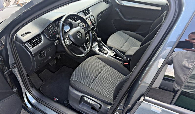 Skoda Octavia | FWD (przód) | Automatyczna | 110 KM | Szary full
