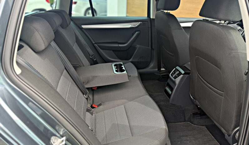 Skoda Octavia | FWD (przód) | Automatyczna | 110 KM | Szary full