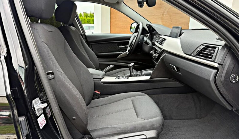 BMW Seria 3 | RWD (tył) | Manualna | 150 KM | Czarny full