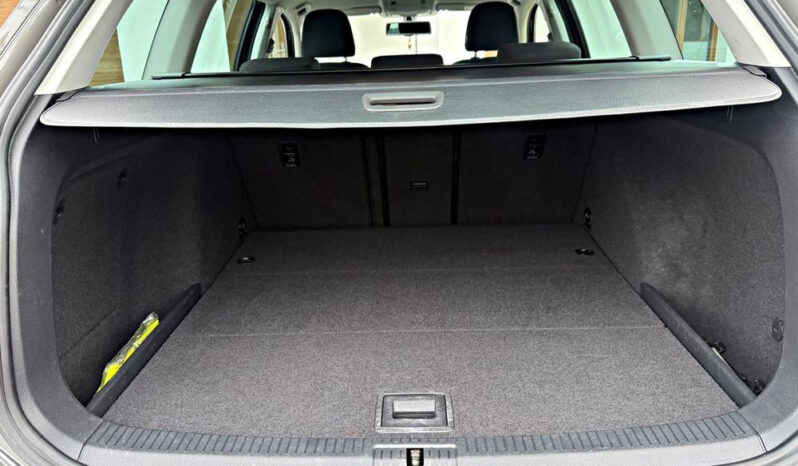 Volkswagen Golf | FWD (przód) | Manualna | 110 KM | Szary full