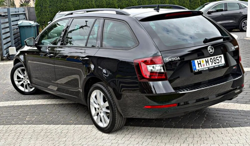 Skoda Octavia | FWD (przód) | Manualna | 115 KM | Czarny full
