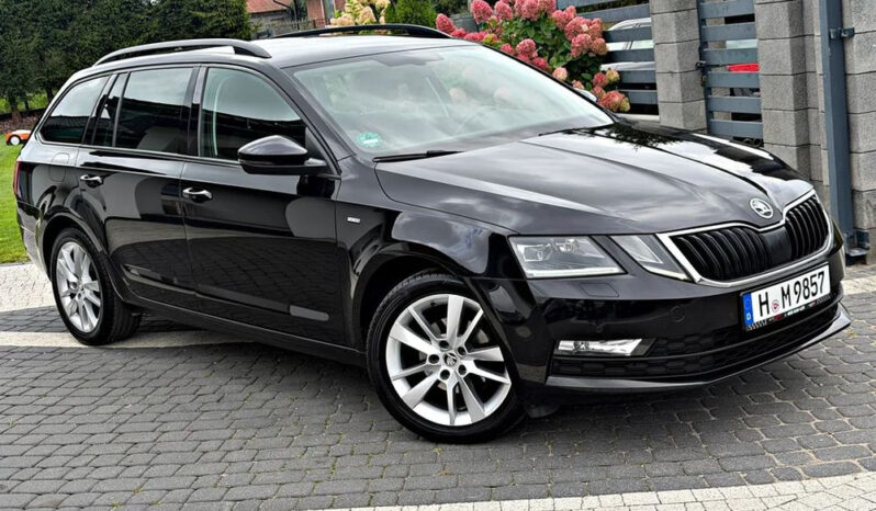 Skoda Octavia | FWD (przód) | Manualna | 115 KM | Czarny full