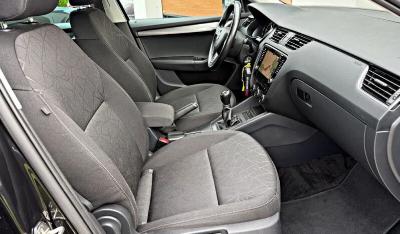 Skoda Octavia | FWD (przód) | Manualna | 115 KM | Czarny full