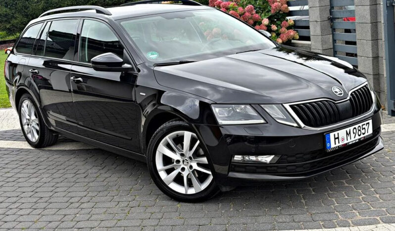 Skoda Octavia | FWD (przód) | Manualna | 115 KM | Czarny full