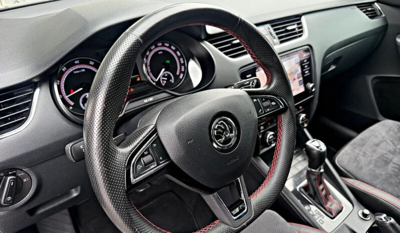 Skoda Octavia | FWD (przód) | Automatyczna | 230 KM | Szary full