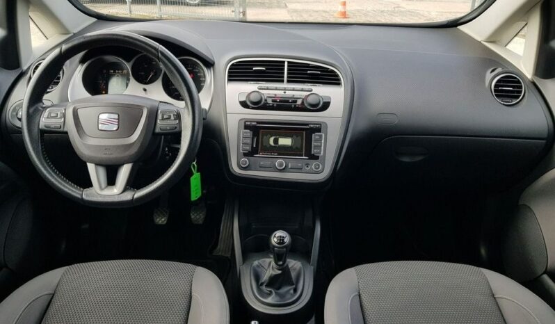 Seat Altea XL | FWD (przód) | Manualna | 105 KM | Srebrny full