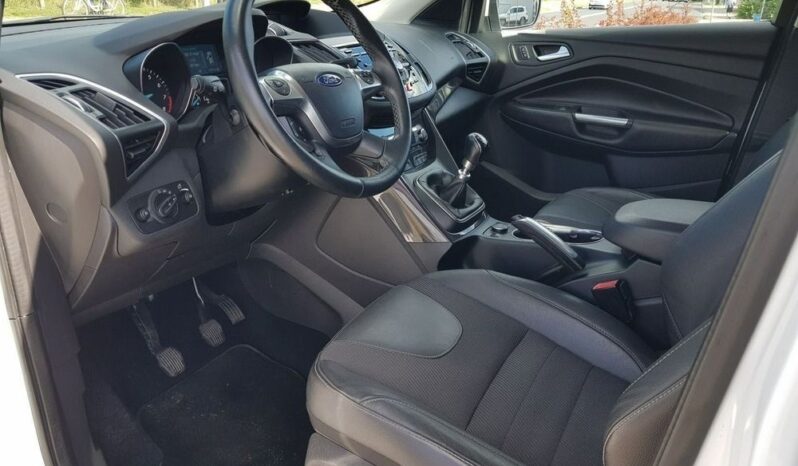 Ford Kuga | FWD (przód) | Manualna | 150 KM | Biały full