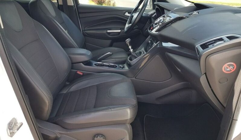 Ford Kuga | FWD (przód) | Manualna | 150 KM | Biały full