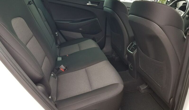 Hyundai Tucson | FWD (przód) | Automatyczna | 136 KM | Biały full
